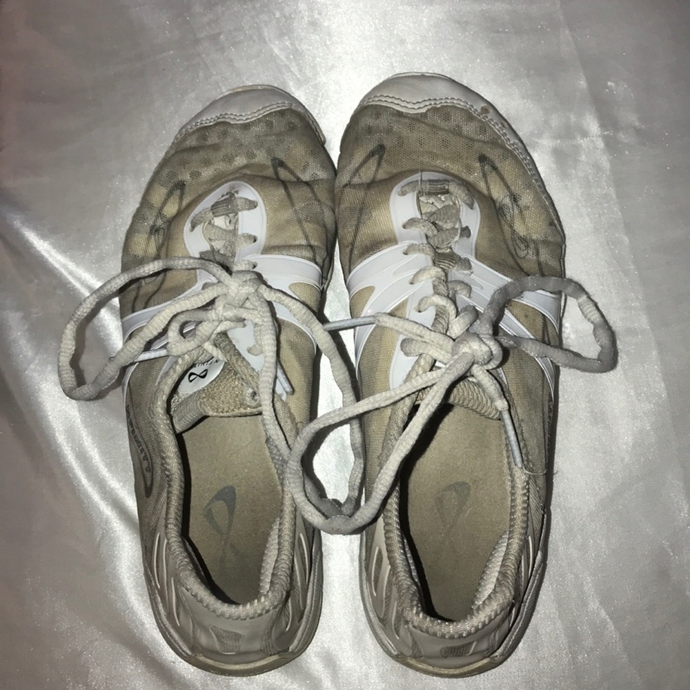 Nfinity cheer shoes